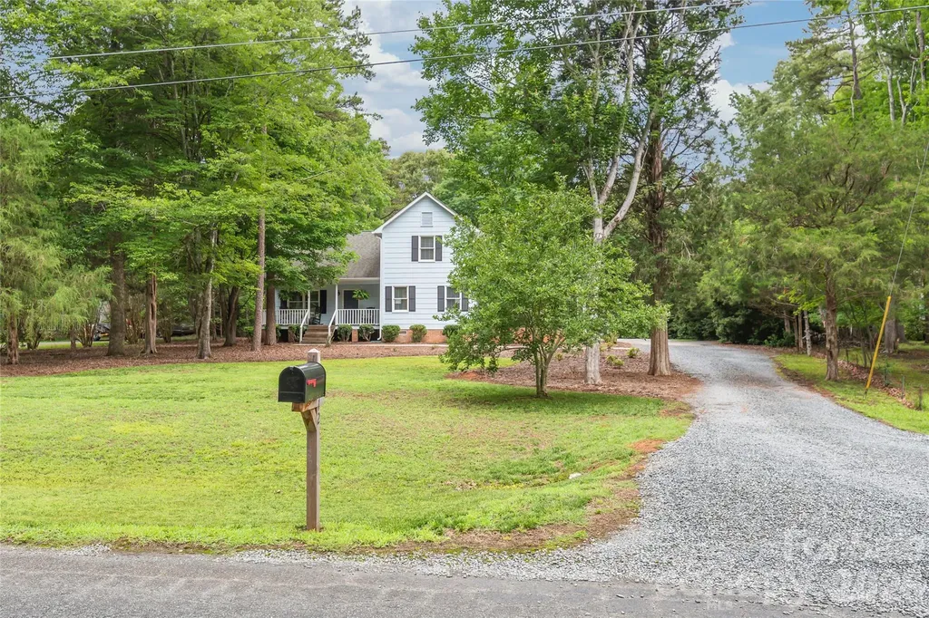 7012 Knotty Pine Road Waxhaw NC 28173