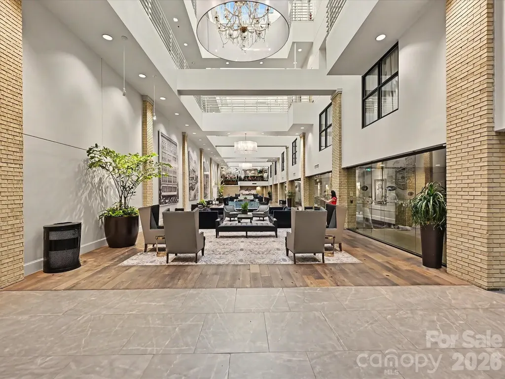 127 N Tryon Street Charlotte NC 28202