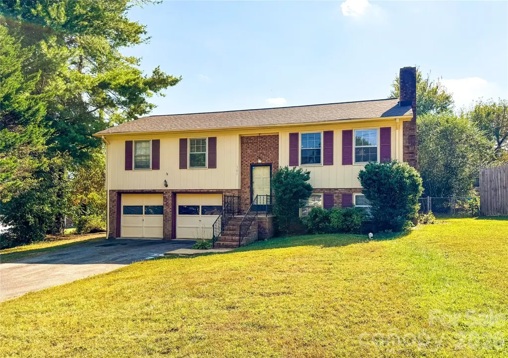 307 Meadowbrook Drive Newton NC 28658