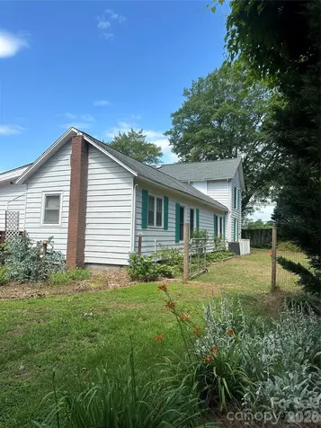 1407 N College Avenue Newton NC 28658