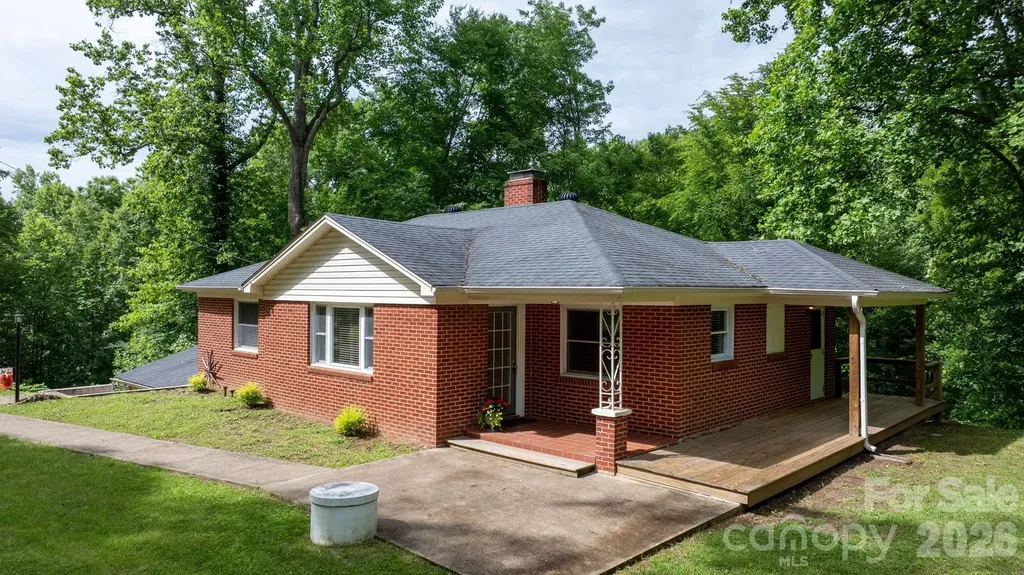 4073 Nc 226a Highway Marion NC 28752