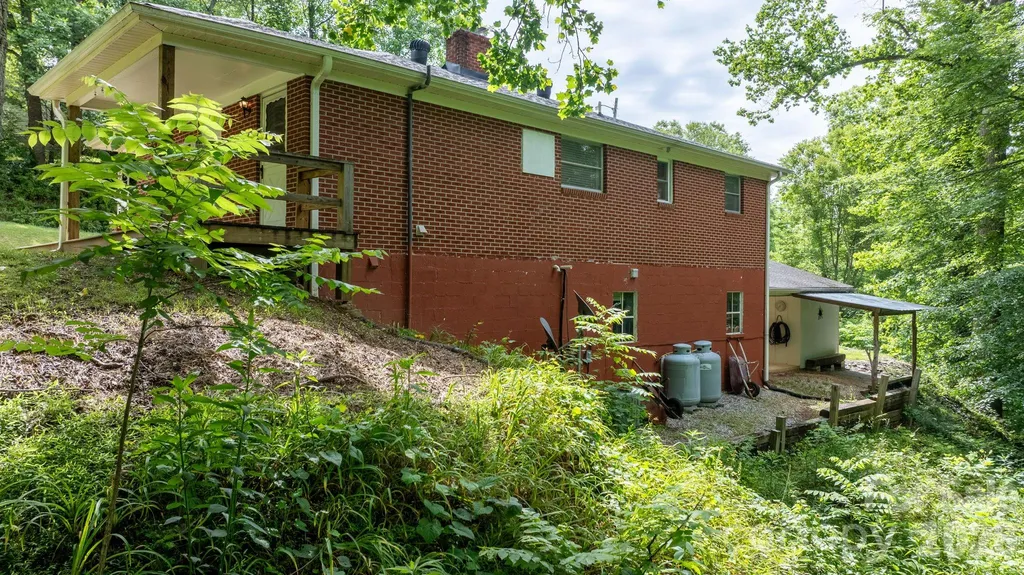4073 Nc 226a Highway Marion NC 28752