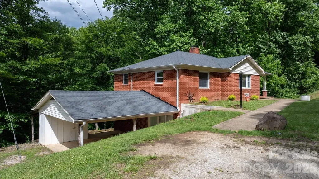 4073 Nc 226a Highway Marion NC 28752