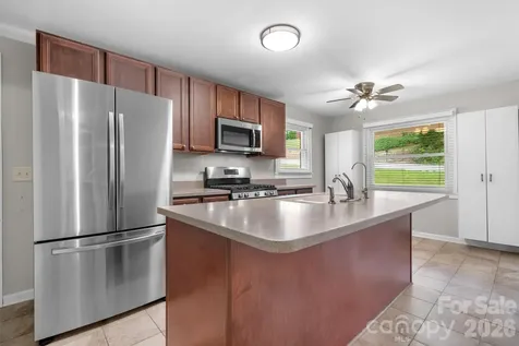 4073 Nc 226a Highway Marion NC 28752