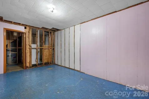 4073 226 A Highway Marion NC 28752