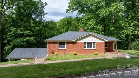 4073 226 A Highway Marion NC 28752