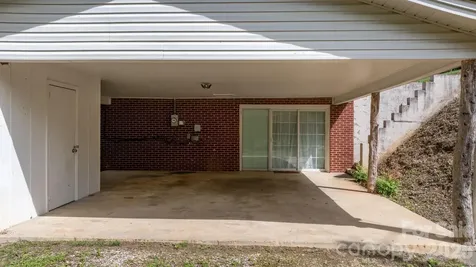 4073 226 A Highway Marion NC 28752