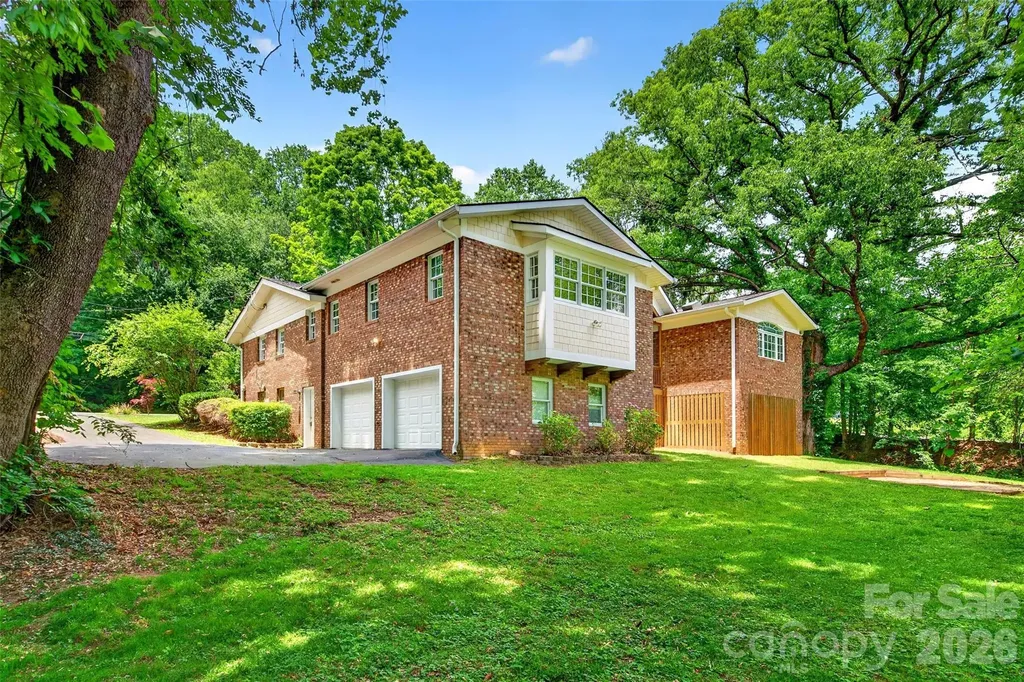 104 Valley Vista Drive Black Mountain NC 28711