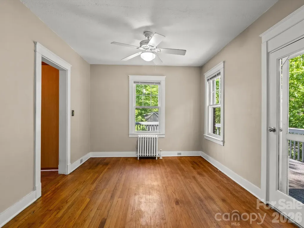 15 Sylvan Avenue Asheville NC 28801