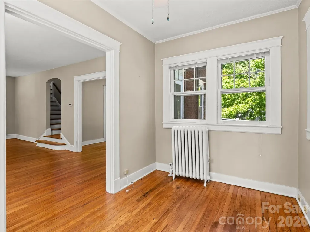 15 Sylvan Avenue Asheville NC 28801