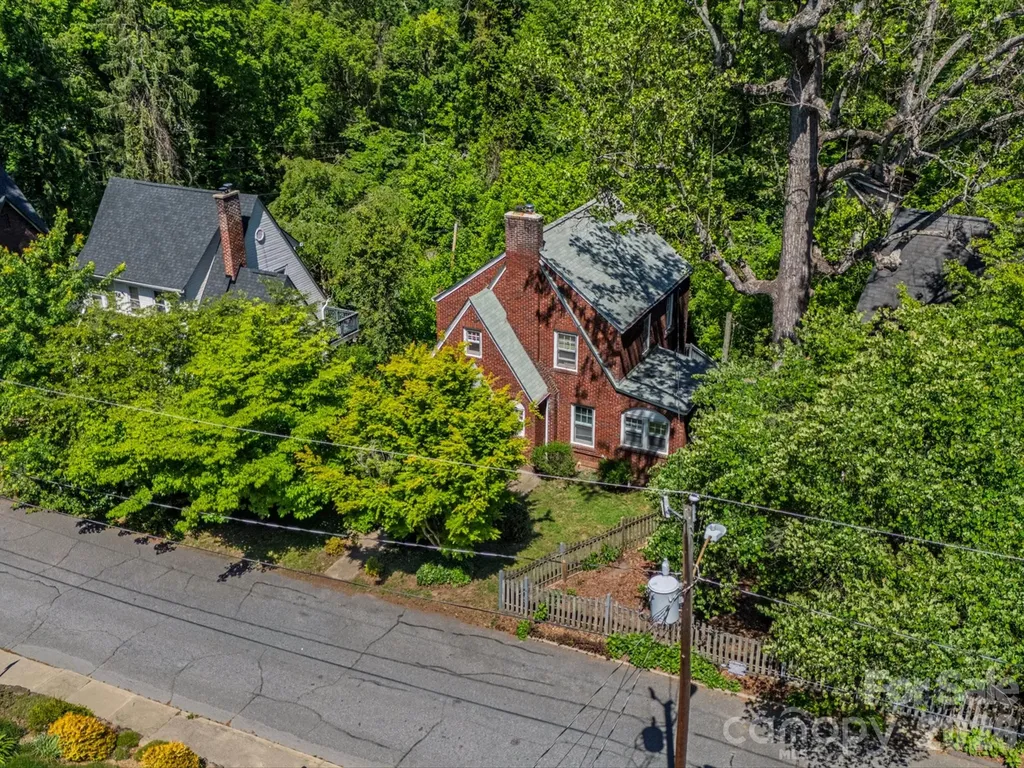 15 Sylvan Avenue Asheville NC 28801