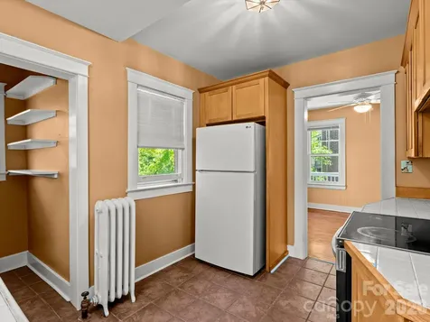 15 Sylvan Avenue Asheville NC 28801