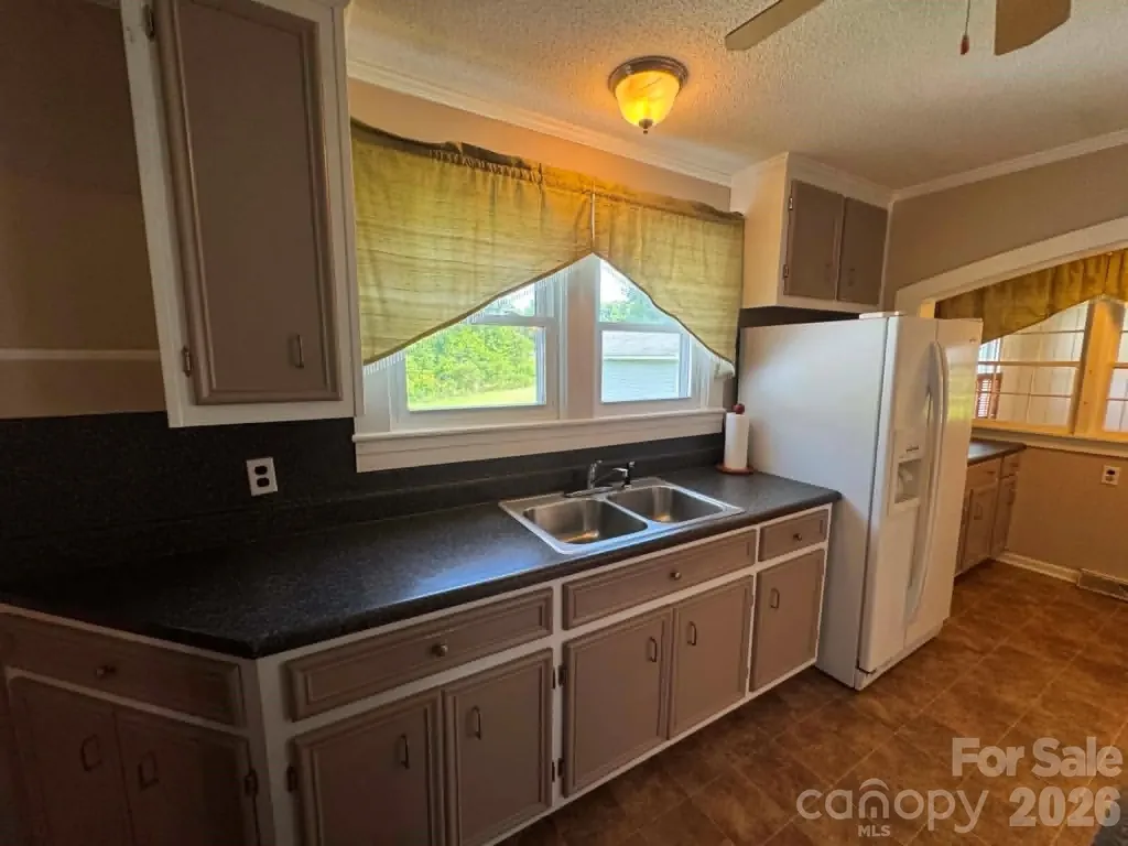 1230 Zephyr Mountain Park Road State Road NC 28676