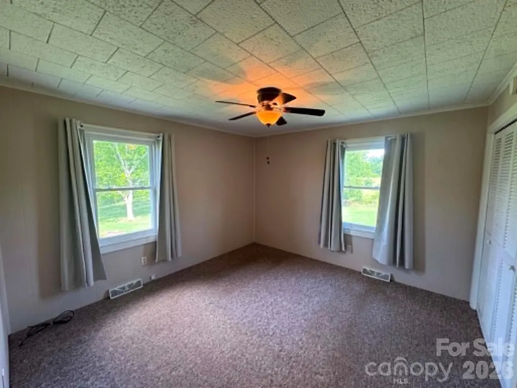 1230 Zephyr Mountain Park Road State Road NC 28676