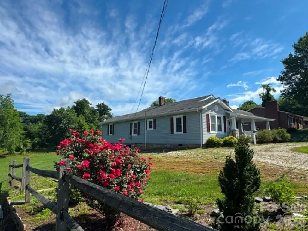 1230 Zephyr Mountain Park Road State Road NC 28676