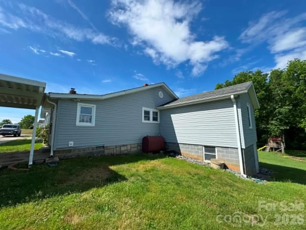 1230 Zephyr Mountain Park Road State Road NC 28676