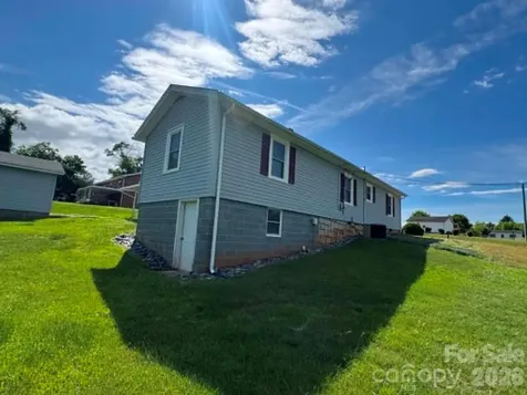 1230 Zephyr Mountain Park Road State Road NC 28676