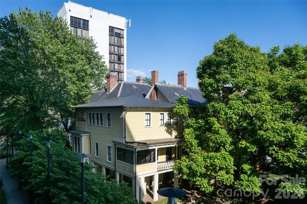 60 N Market Street Asheville NC 28801