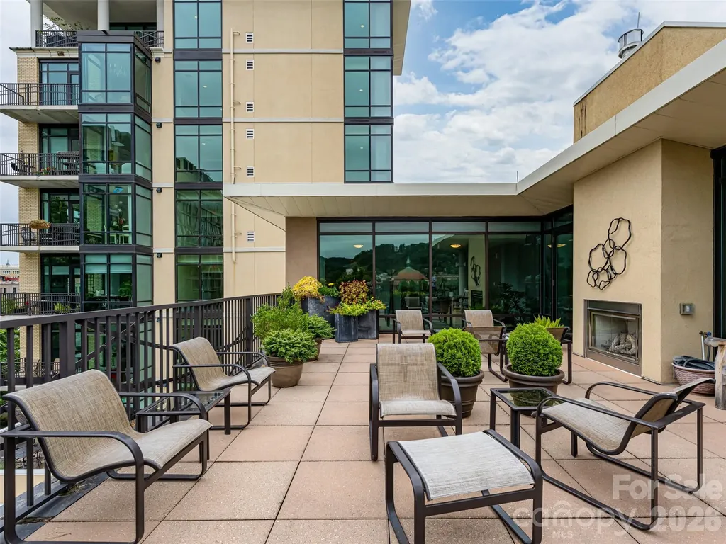 60 N Market Street Asheville NC 28801