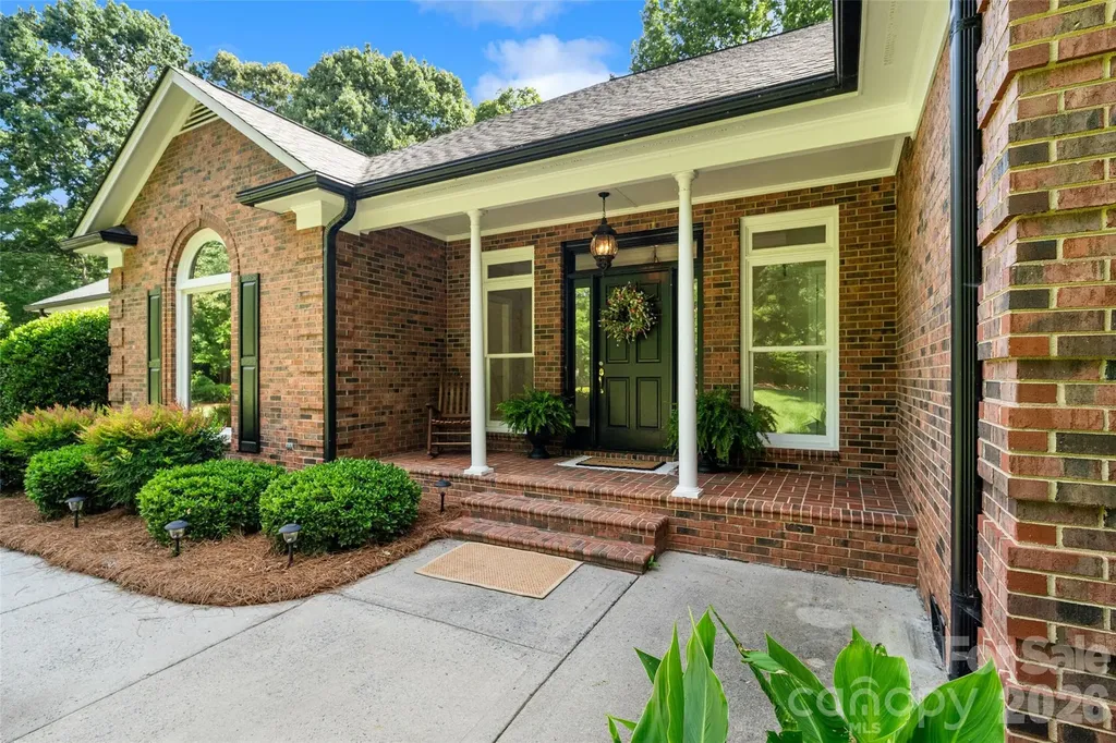 3406 Peninsula Court Monroe NC 28110