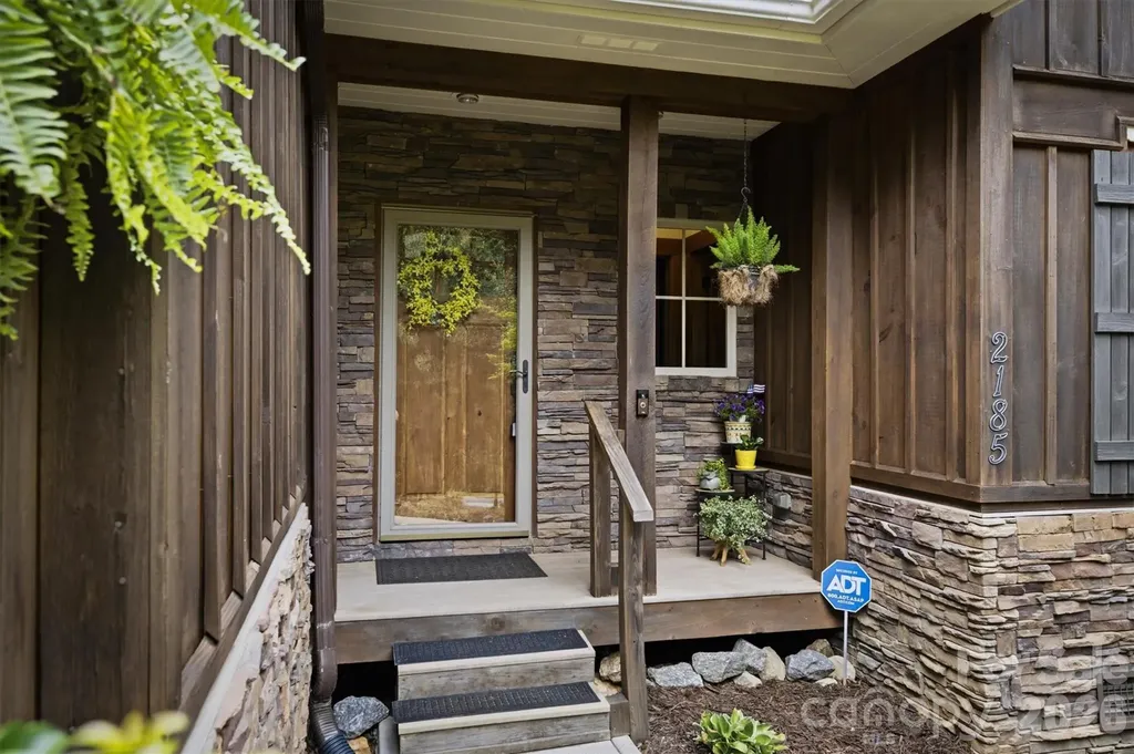 2185 Cottage Park Road Morganton NC 28655