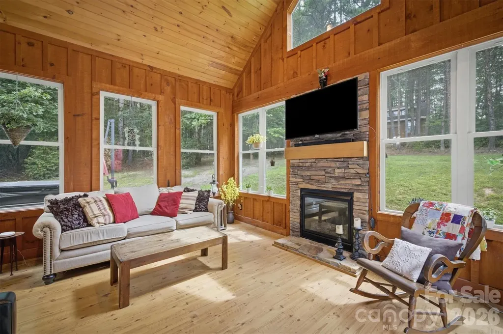 2185 Cottage Park Road Morganton NC 28655