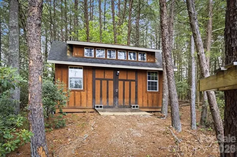 2185 Cottage Park Road Morganton NC 28655