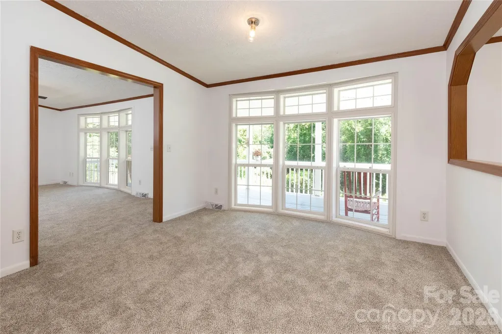 25 Sienna Drive Asheville NC 28806