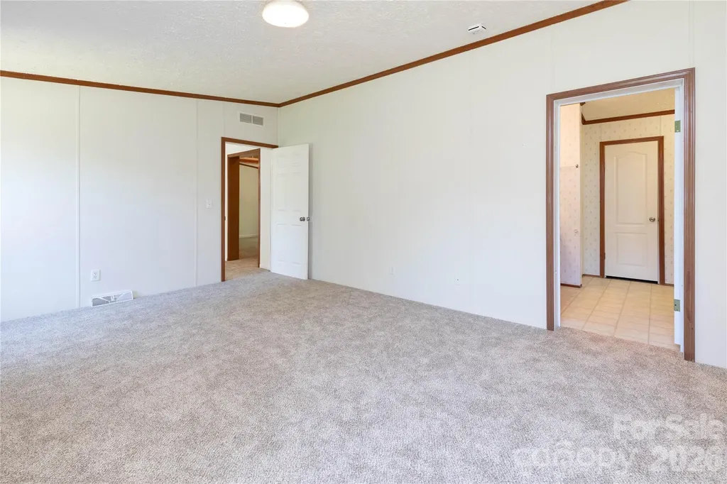 25 Sienna Drive Asheville NC 28806