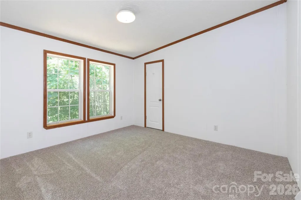 25 Sienna Drive Asheville NC 28806