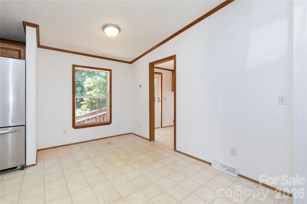 25 Sienna Drive Asheville NC 28806