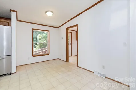 25 Sienna Drive Asheville NC 28806