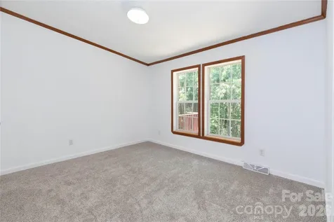 25 Sienna Drive Asheville NC 28806