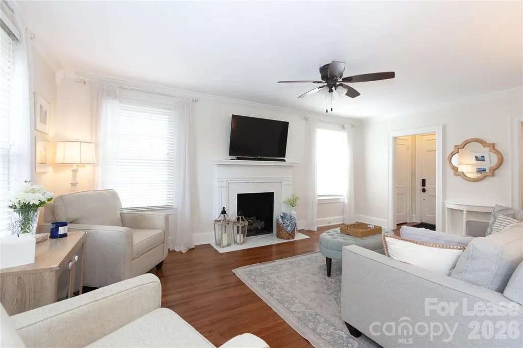 2319 Bay Street Charlotte NC 28205