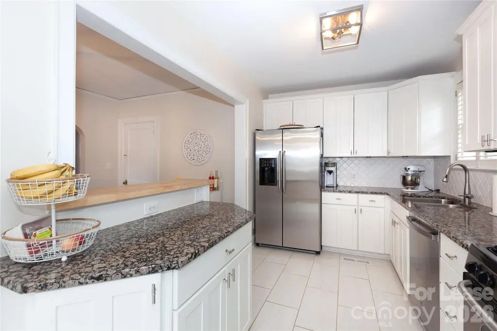 2319 Bay Street Charlotte NC 28205
