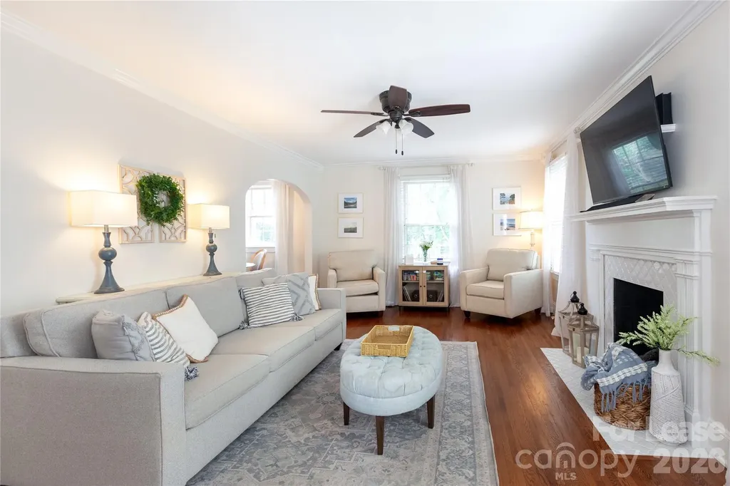 2319 Bay Street Charlotte NC 28205
