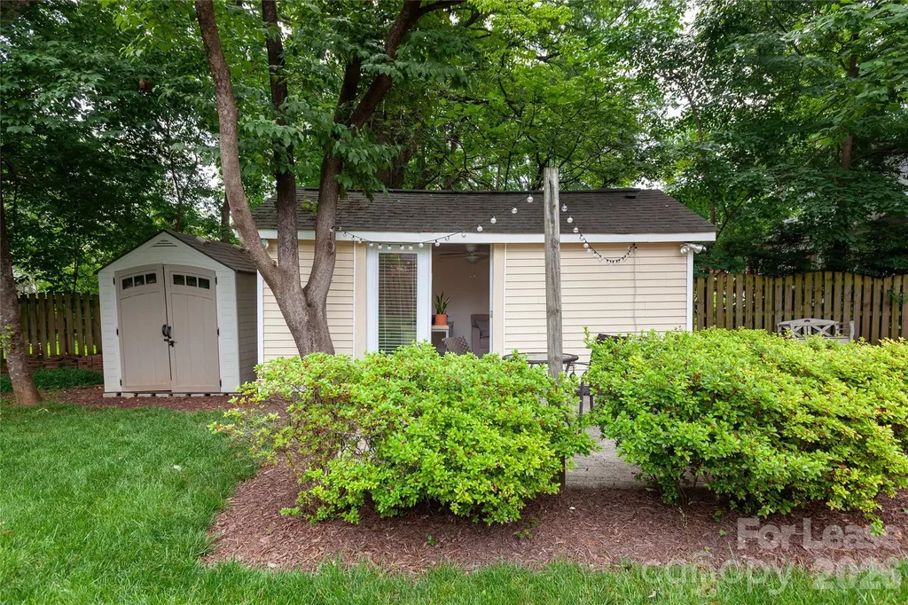 2319 Bay Street Charlotte NC 28205