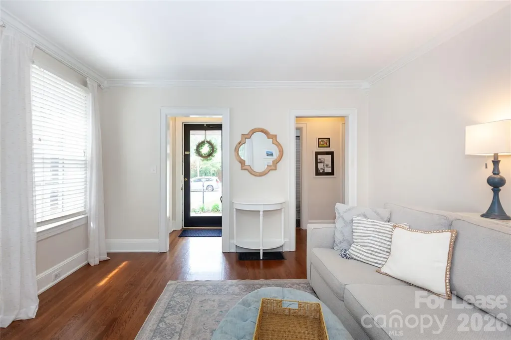 2319 Bay Street Charlotte NC 28205