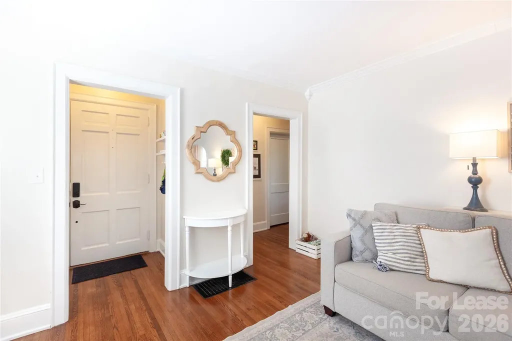 2319 Bay Street Charlotte NC 28205