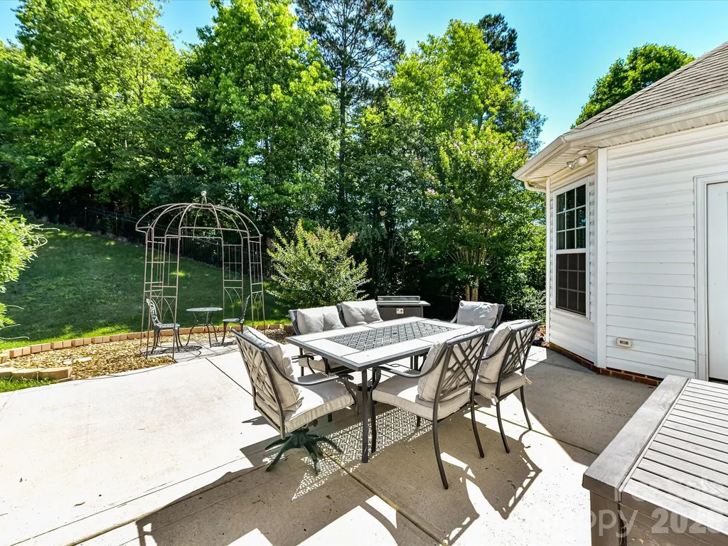 1788 Oakmont Drive Denver NC 28037