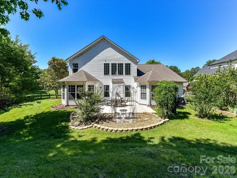 1788 Oakmont Drive Denver NC 28037