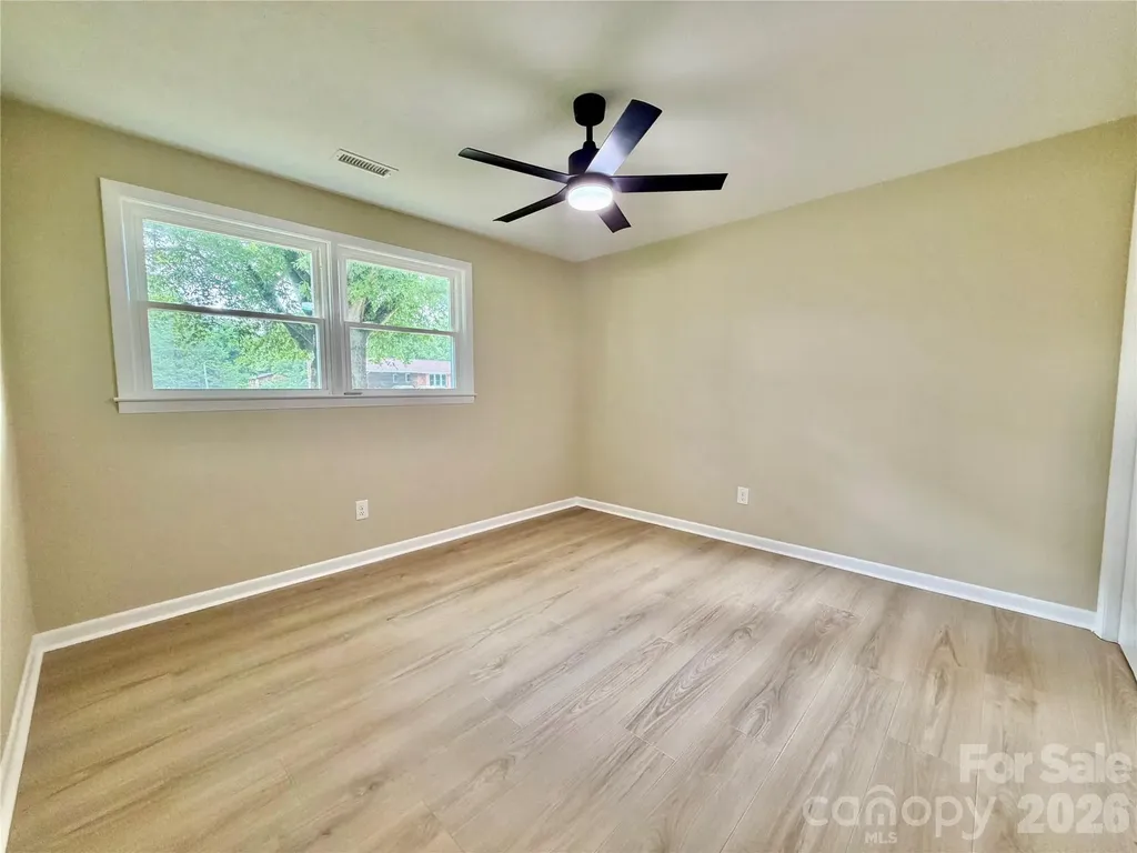 303 Deal Avenue NE Conover NC 28613