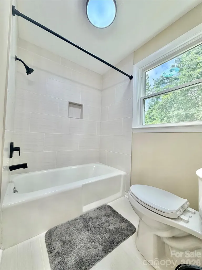 303 Deal Avenue NE Conover NC 28613