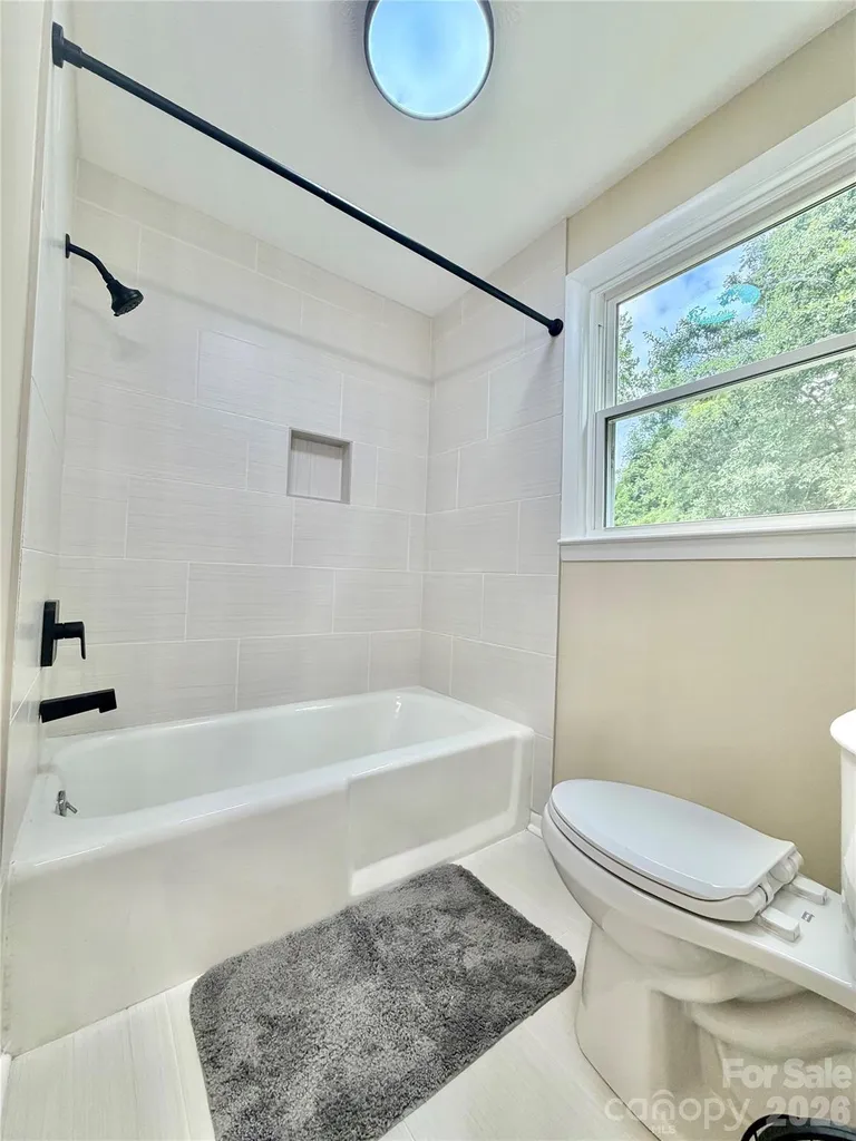 303 Deal Avenue NE Conover NC 28613