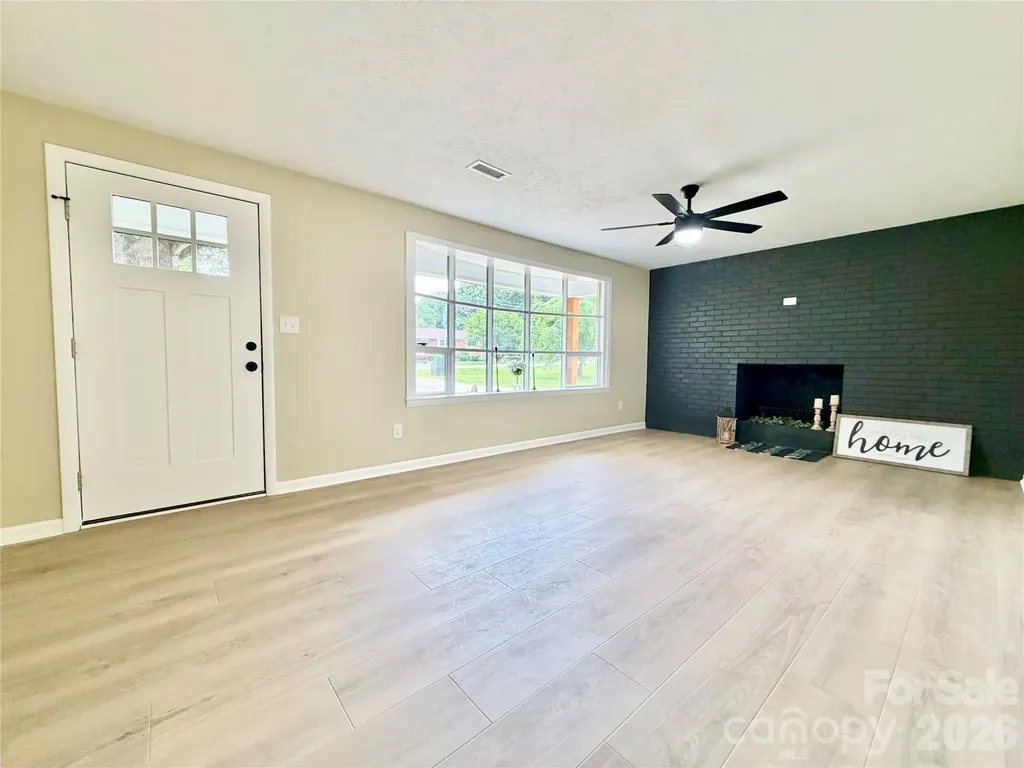 303 Deal Avenue NE Conover NC 28613