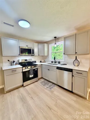 303 Deal Avenue NE Conover NC 28613