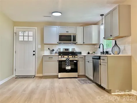 303 Deal Avenue NE Conover NC 28613