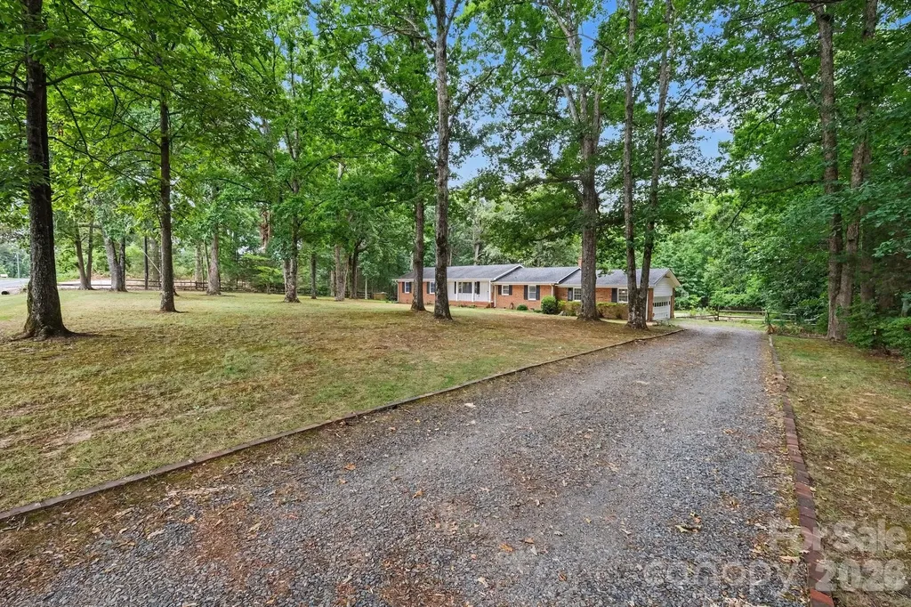 11980 Flowes Store Road Midland NC 28107