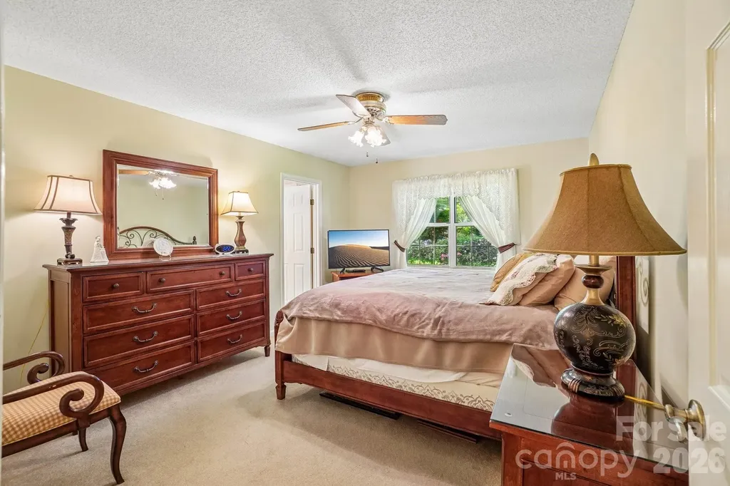 7 St. Andrews Drive Etowah NC 28729