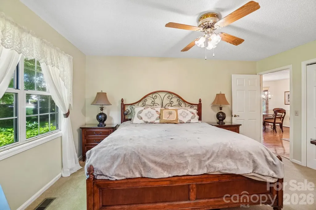 7 St. Andrews Drive Etowah NC 28729